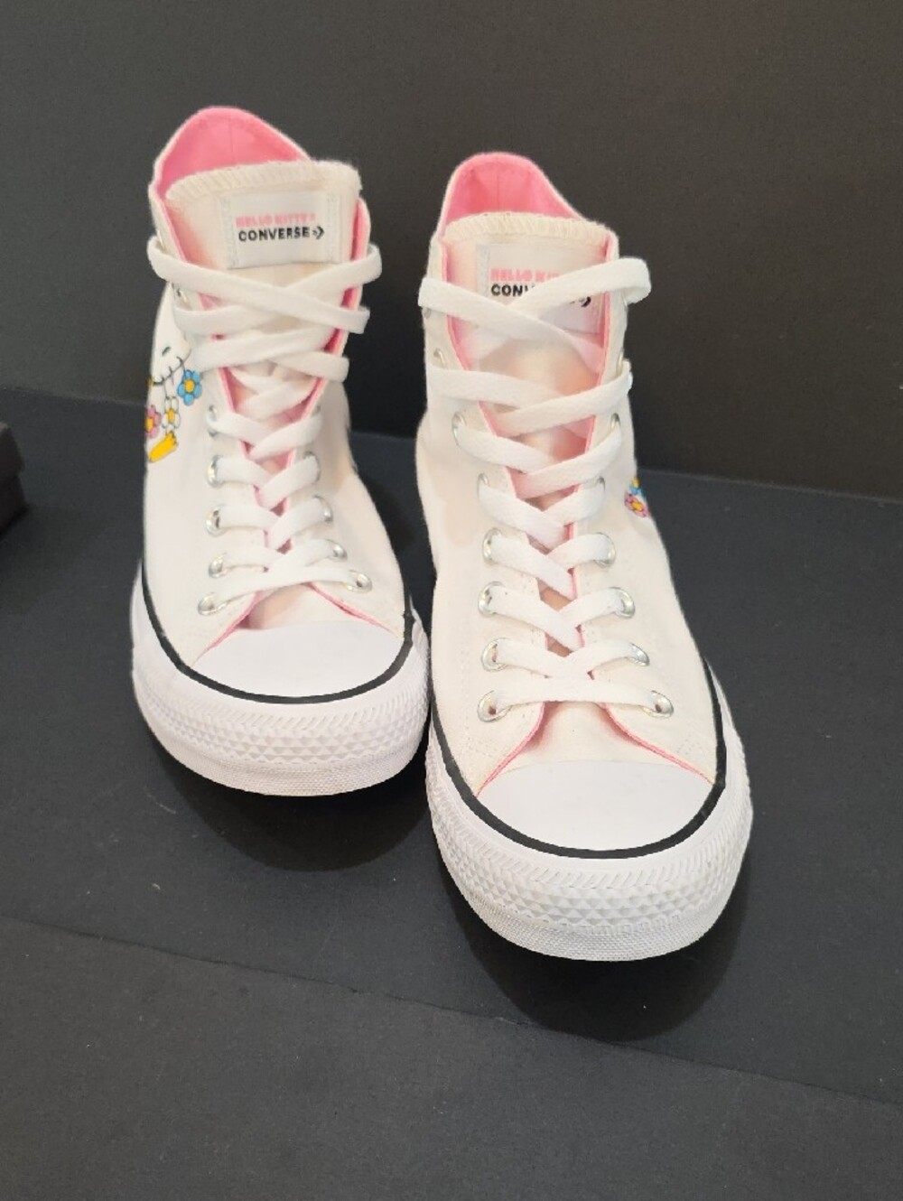 Converse All Star Women's Pink & White Hello Kitty High Top Sneakers Size 9 NWT - Picture 6 of 12